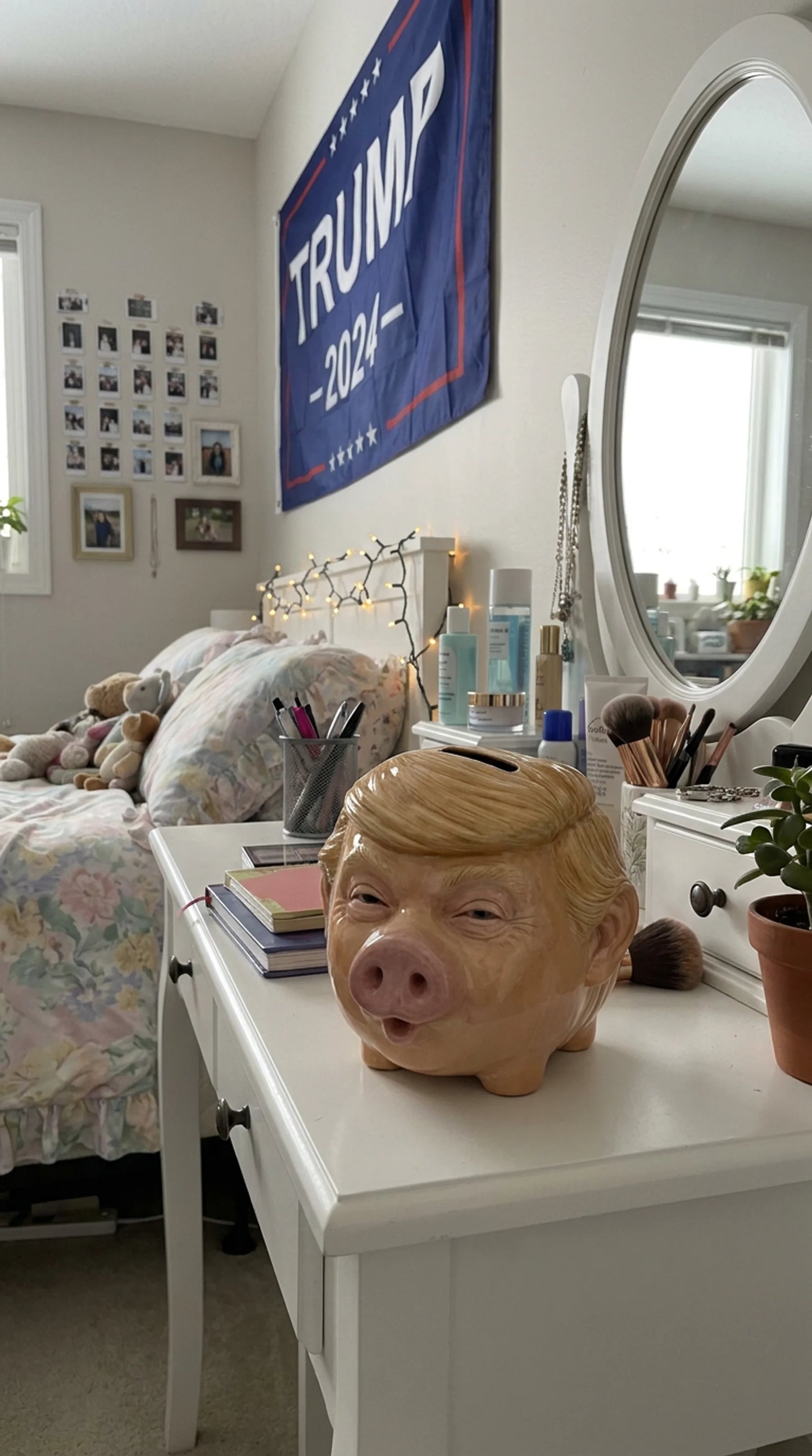 "Donald Pig" Piggy Bank